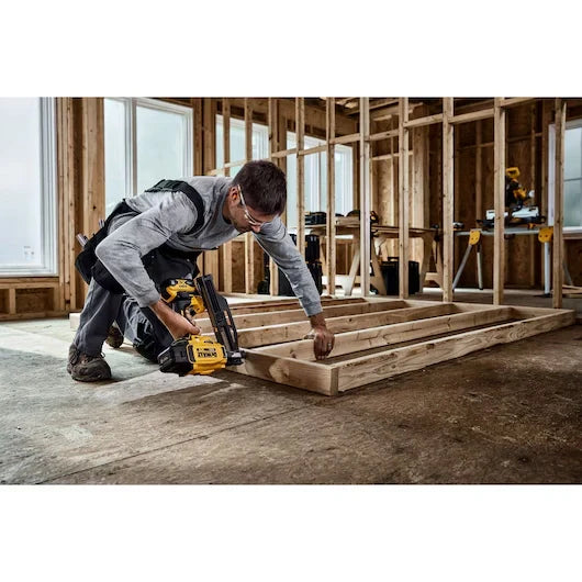 DEWALT DCN920B 20V MAX* Brushless Cordless 21° Plastic Framing Nailer (Bare Tool)