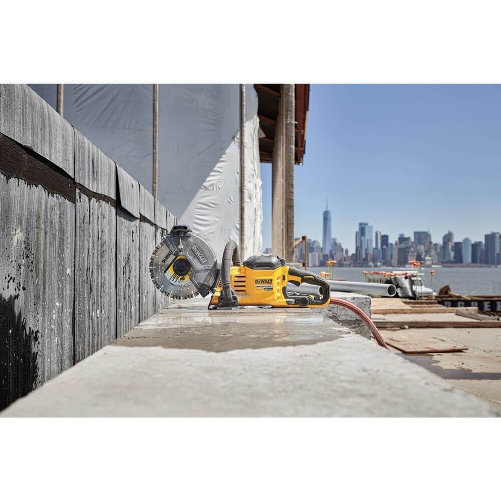 DEWALT DCS690X2 FLEXVOLT® 60V MAX* CORDLESS BRUSHLESS 9 IN. CUT-OFF SAW KIT