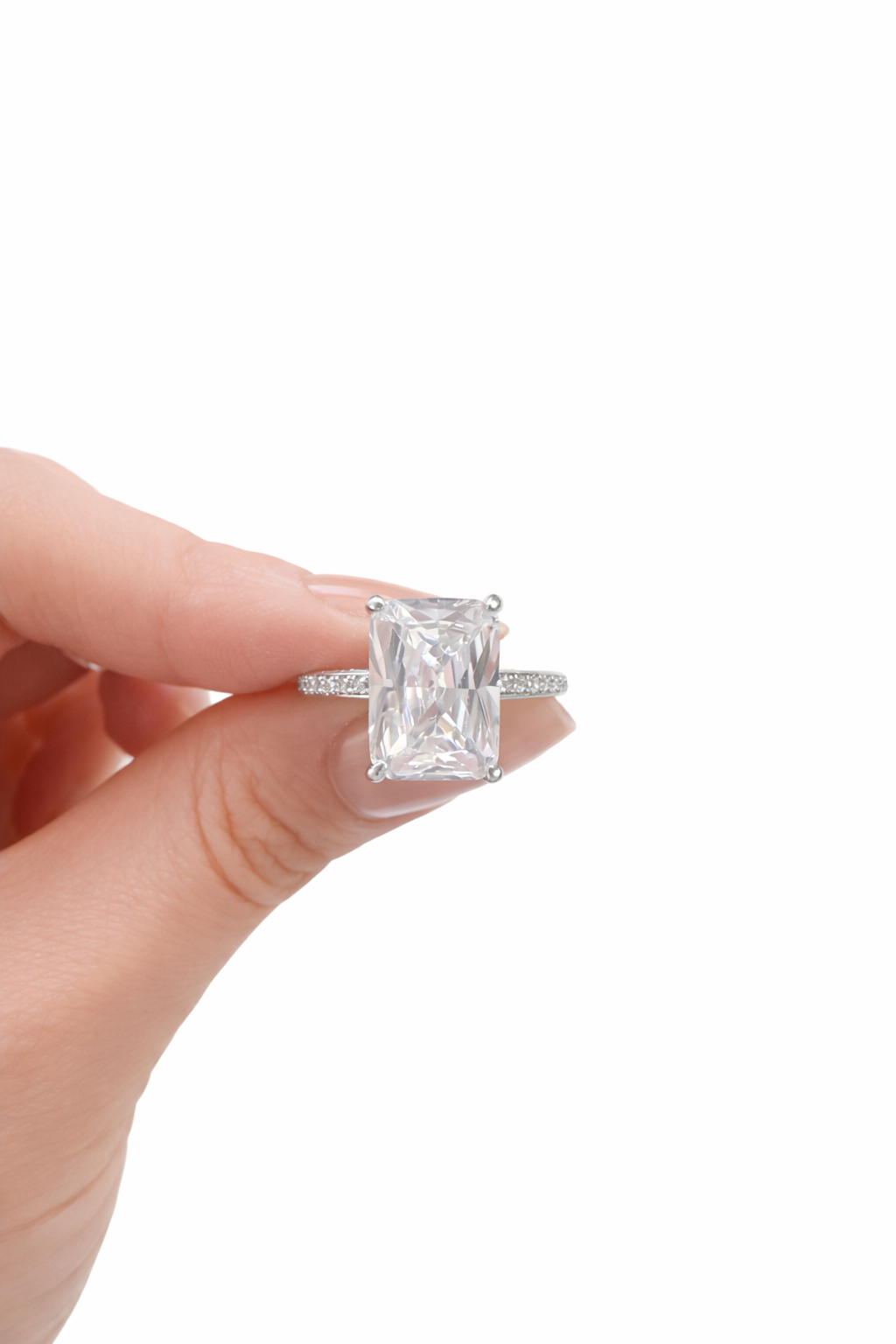 Valentina Radiant Solitaire Ring