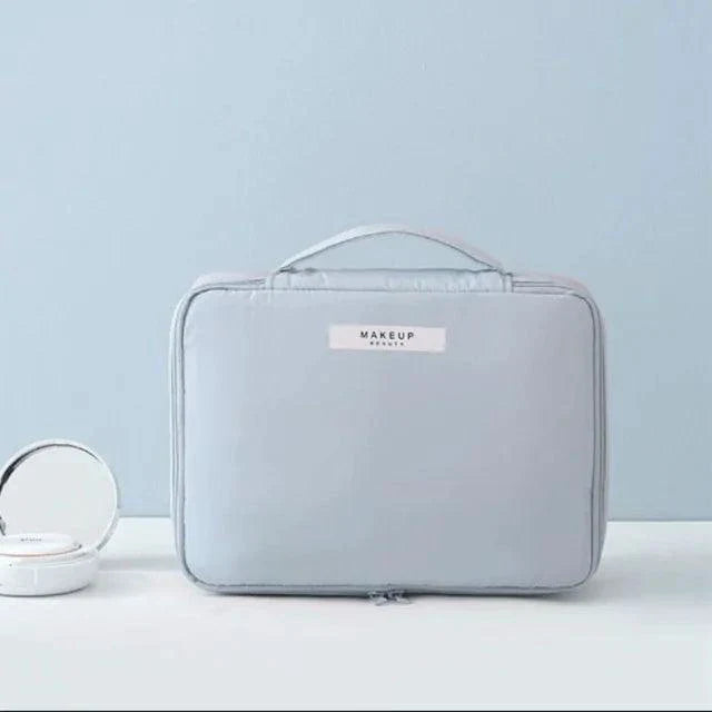 Chic Beauty Bag Organizer
