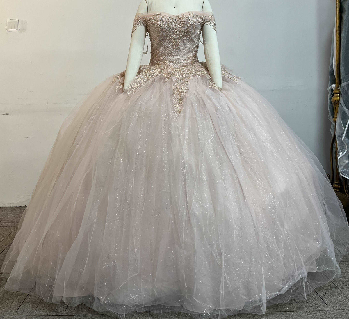 (LIVE 11) Crystal Beading and Sequin Glitter Tulle Quinceanera Dress plain mature bodycon party blue dress quince square neck plain