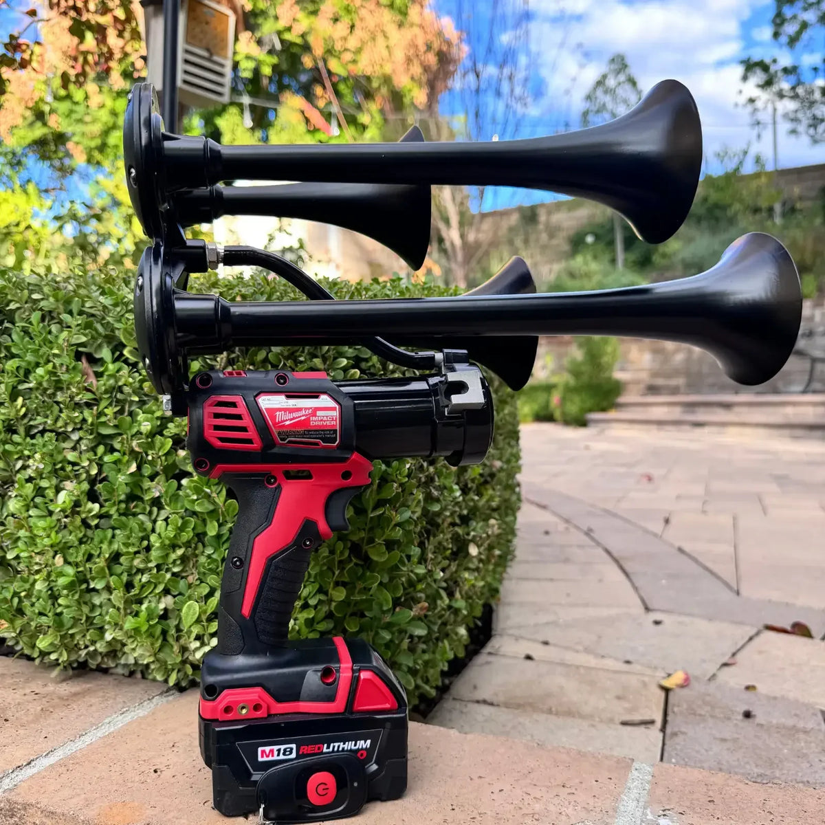 Train Horn for Milwaukee Batteries – Quad